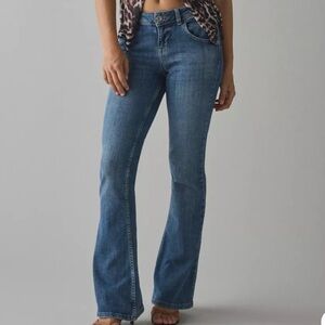 Urban Outfitters BDG Low-rise Flare Bootcut Jeans Medium Wash